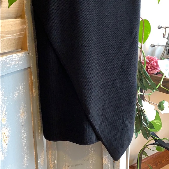 Ebby Andi knit asymmetrical sleeveless sweater - Picture 3 of 8